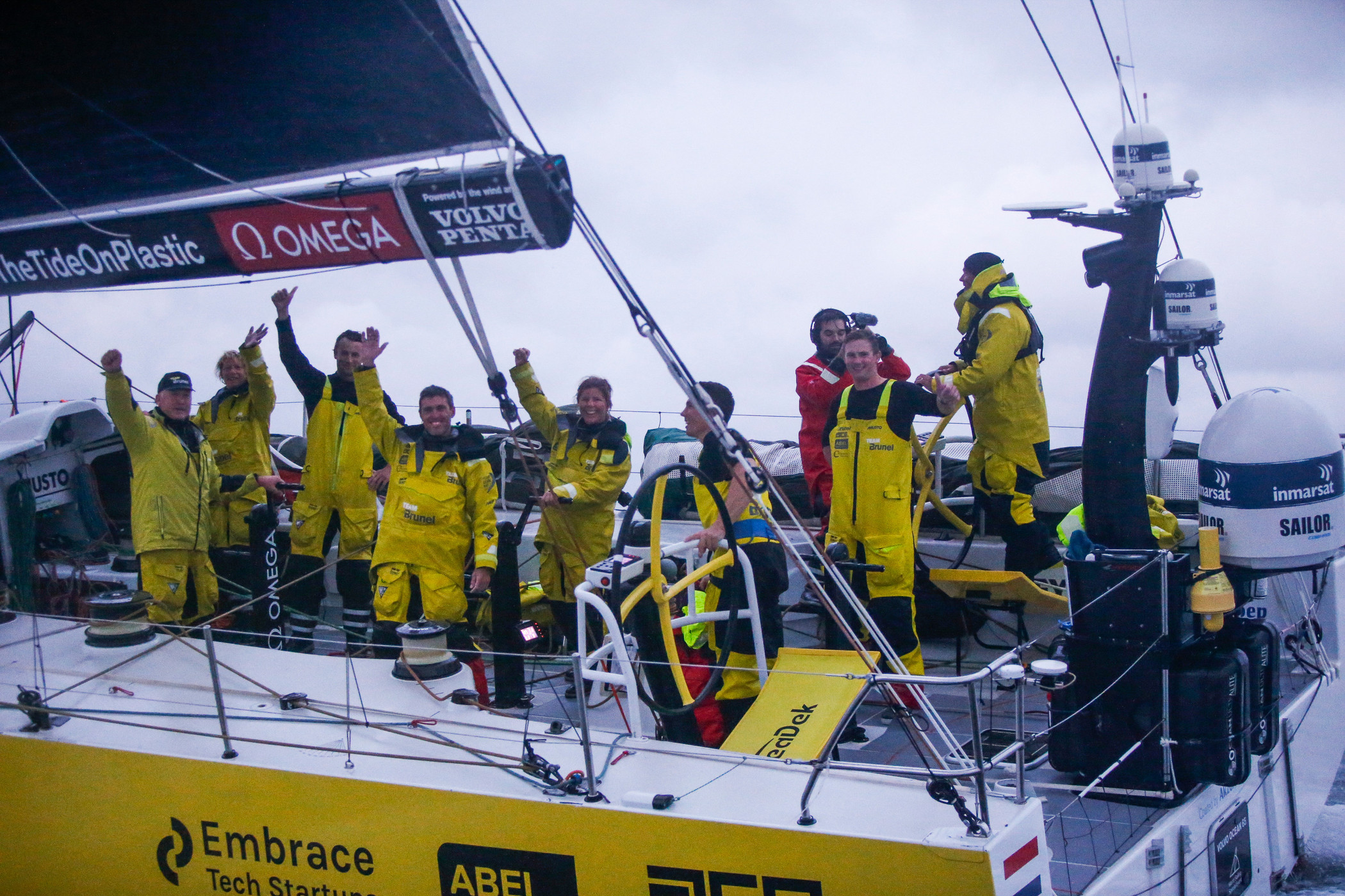 Team Brunel complete comeback to win Leg 10